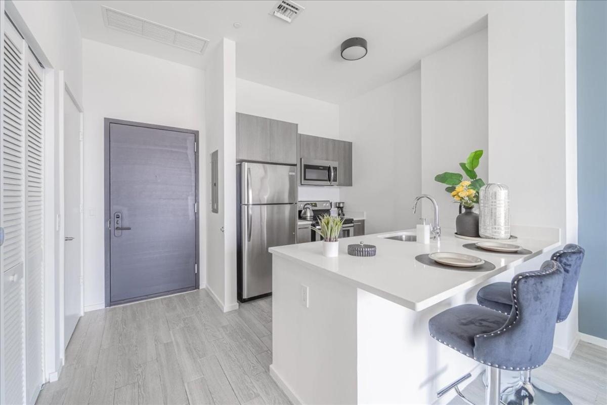 Tr Miami 2 Bedroom, 1 Bedroom, And Studio Condos With Balconies Zewnętrze zdjęcie